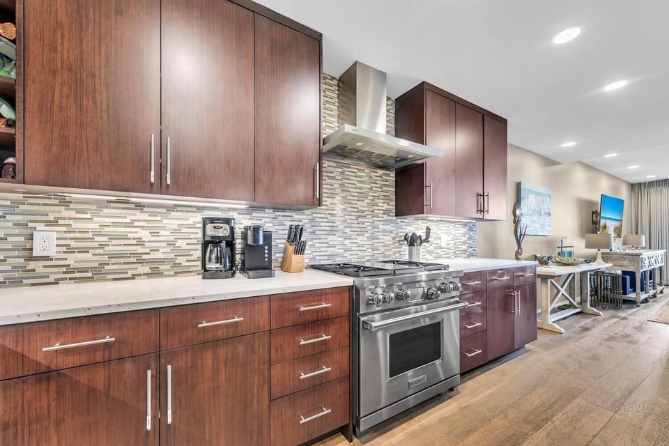 Condo, Multiple Beds (Viridian 202 on 30A) | Private kitchen | Oven, toaster