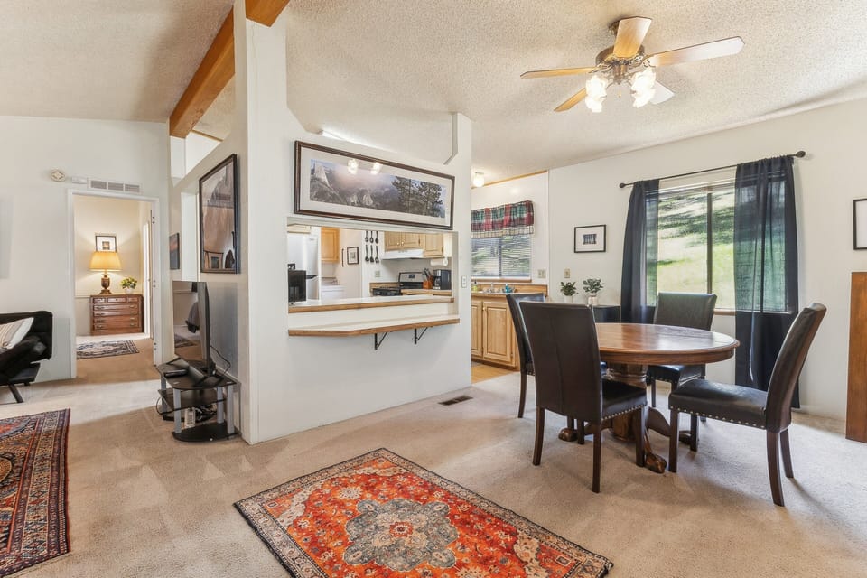 Home Decor, Furniture, Table, Dining Room, Dining Table