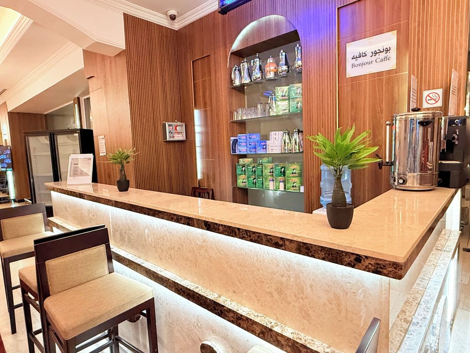 Snack bar