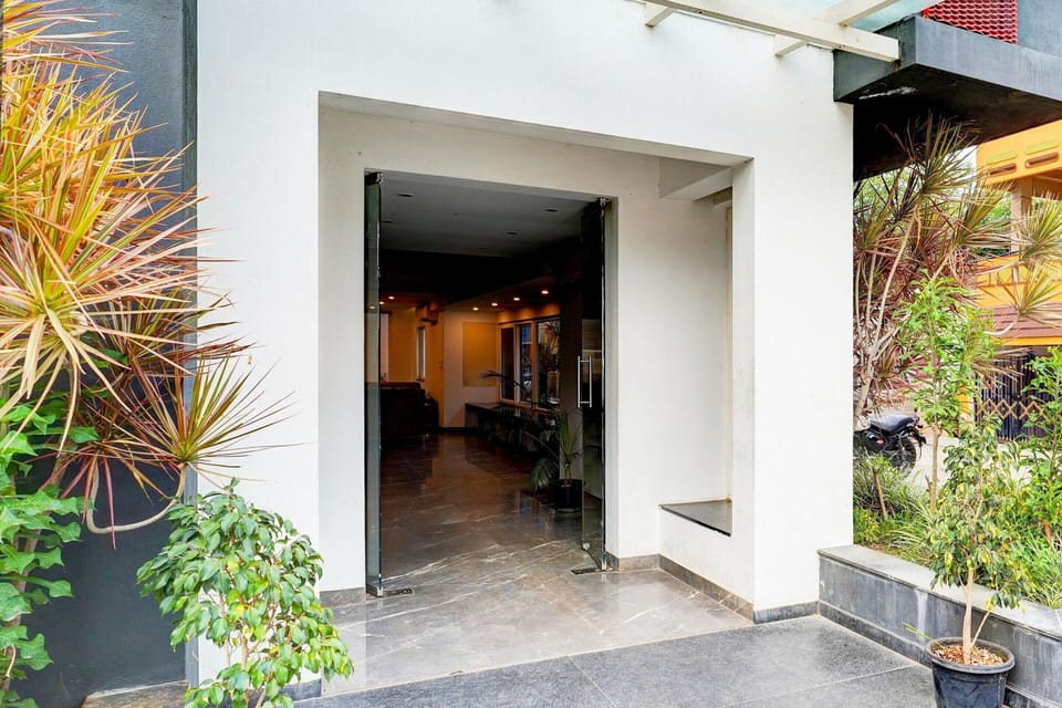 House | Reception