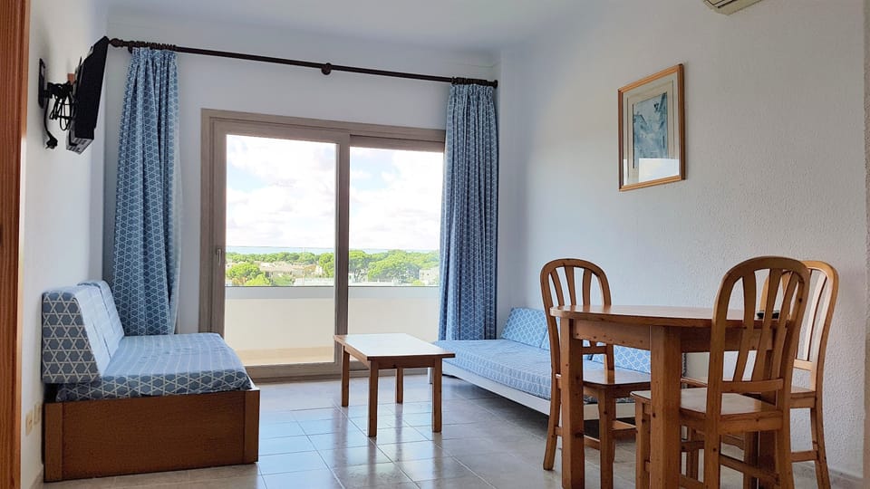 Apartment, 1 Bedroom, Balcony | Desk, laptop workspace, cribs (free), WiFi (free)