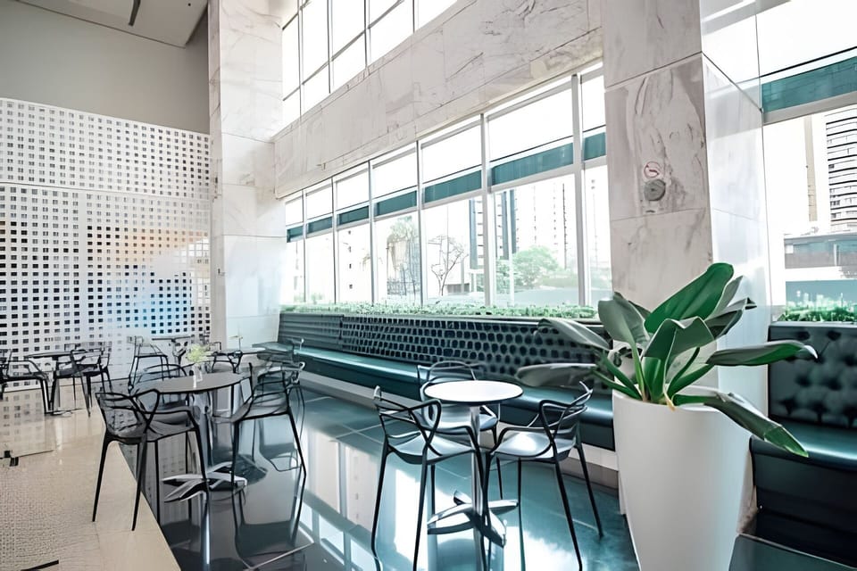 Basic Apartment | Dining