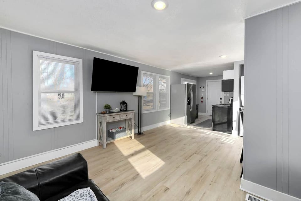 Spacious living area with 50" ROKU Smart TV