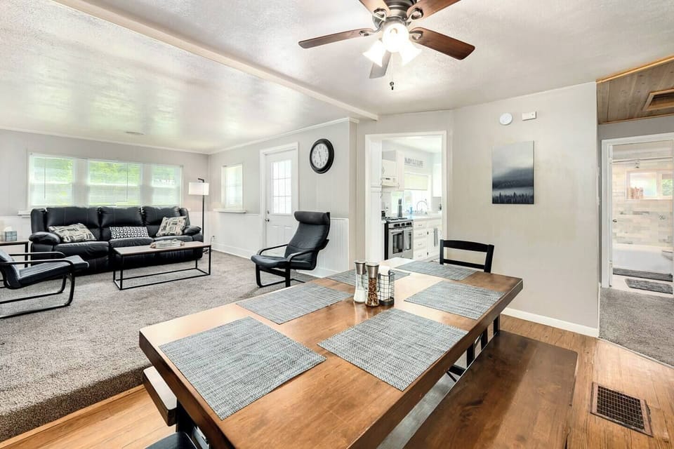 Living/Dining combo room