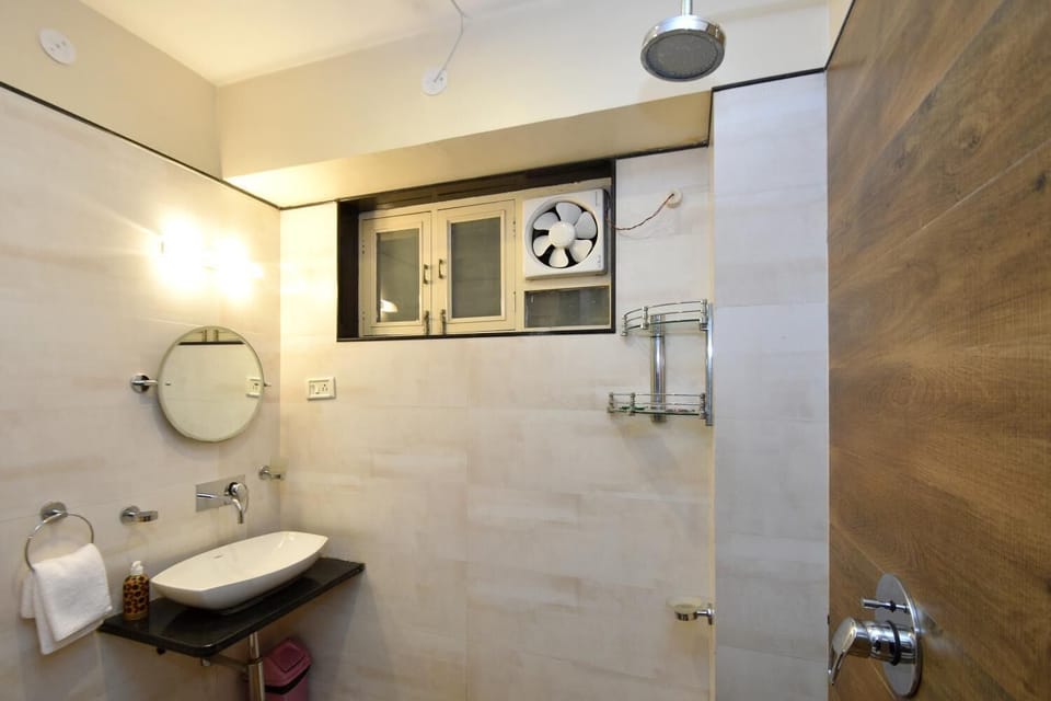 Shower, free toiletries, towels, soap