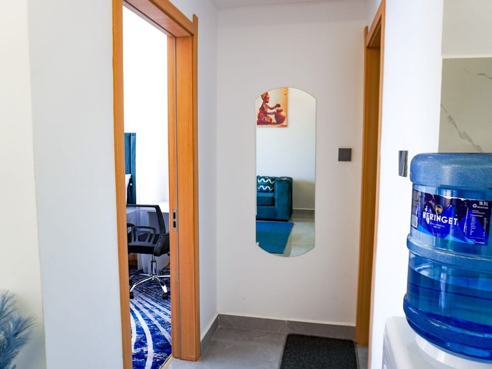 Comfort Apartment, Balcony, City View | Living area