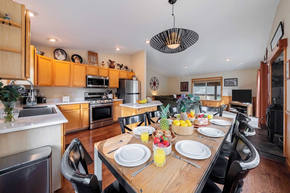 House (3 Bedrooms) | Front of property