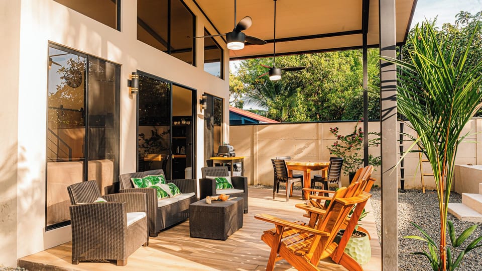 Enjoy the covered outdoor space all year round. Plenty of room for everyone in your travel group! 