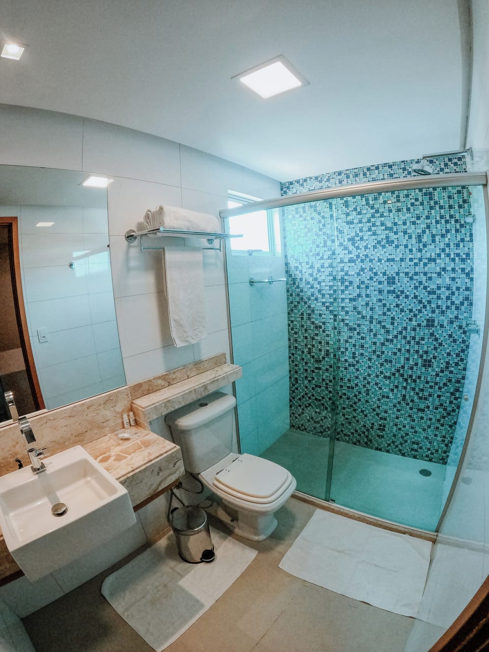 Apartment, 1 Bedroom, Kitchenette | Bathroom | Shower, hair dryer, towels, soap
