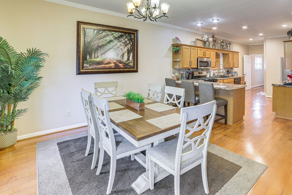 Dining Area | Main Level