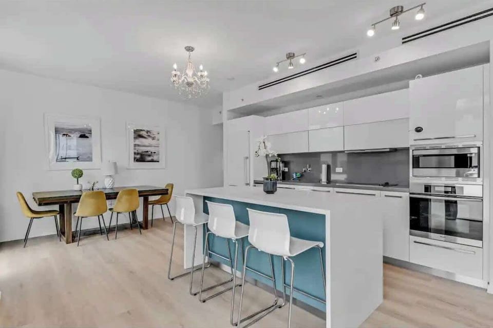 Kitchen & Dining Room