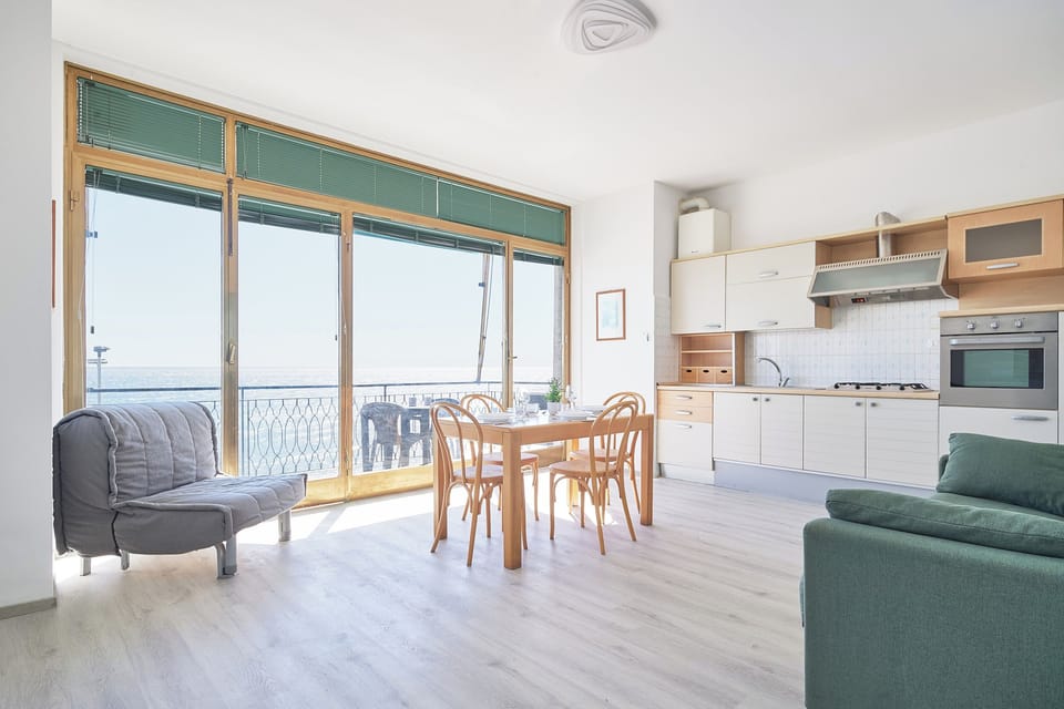 Apartment (1 Bedroom) | Interior