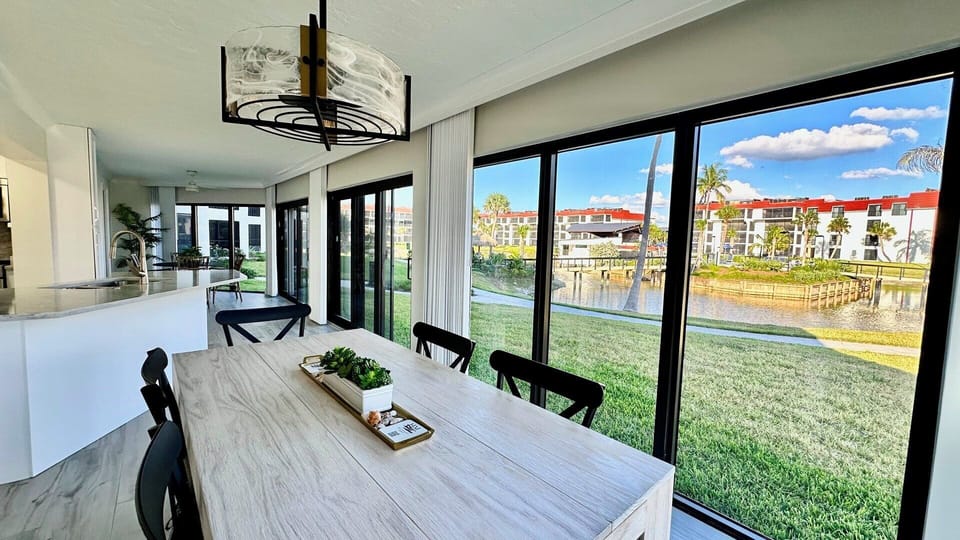 Gulf and lagoon views from the dining area.