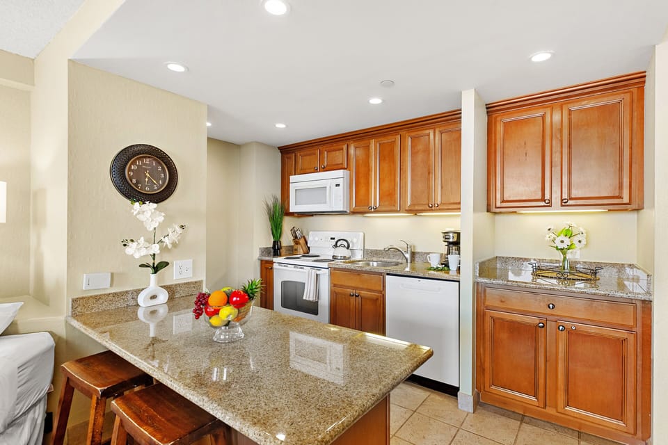 Full-size kitchen appliances