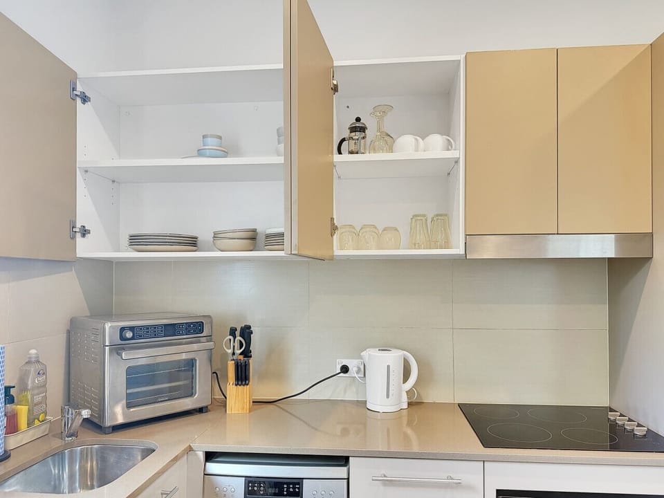 kitchen has everything you need