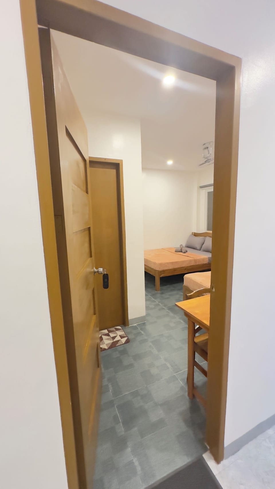 Comfort Room, Non Smoking, Balcony | Desk, iron/ironing board (on request), WiFi (free)