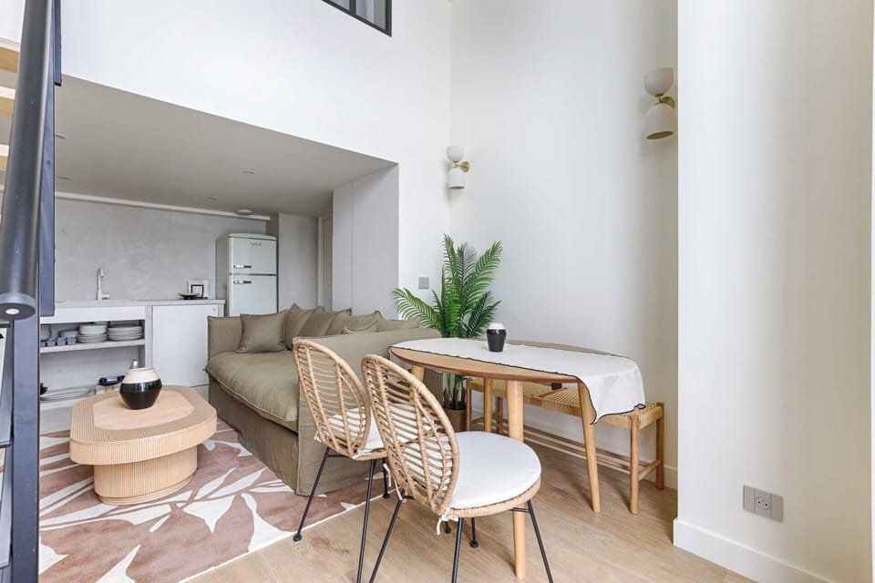 Apartment | Dining