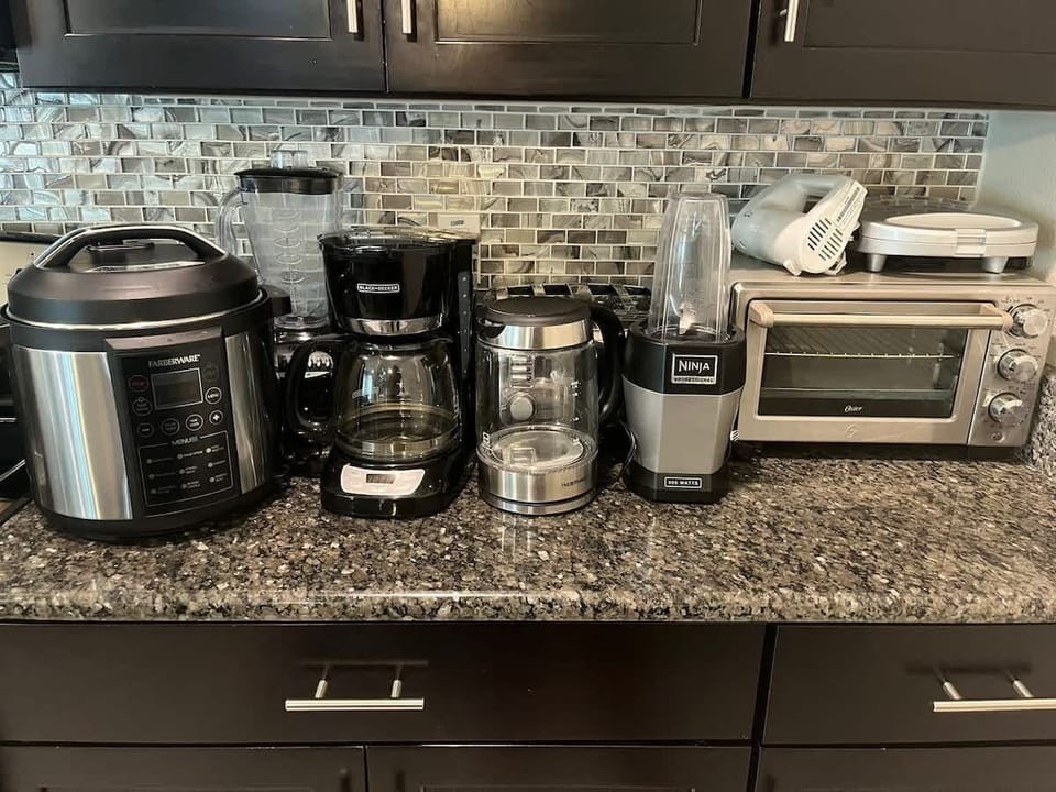
Efficient and versatile small appliances designed to streamline daily tasks with ease.