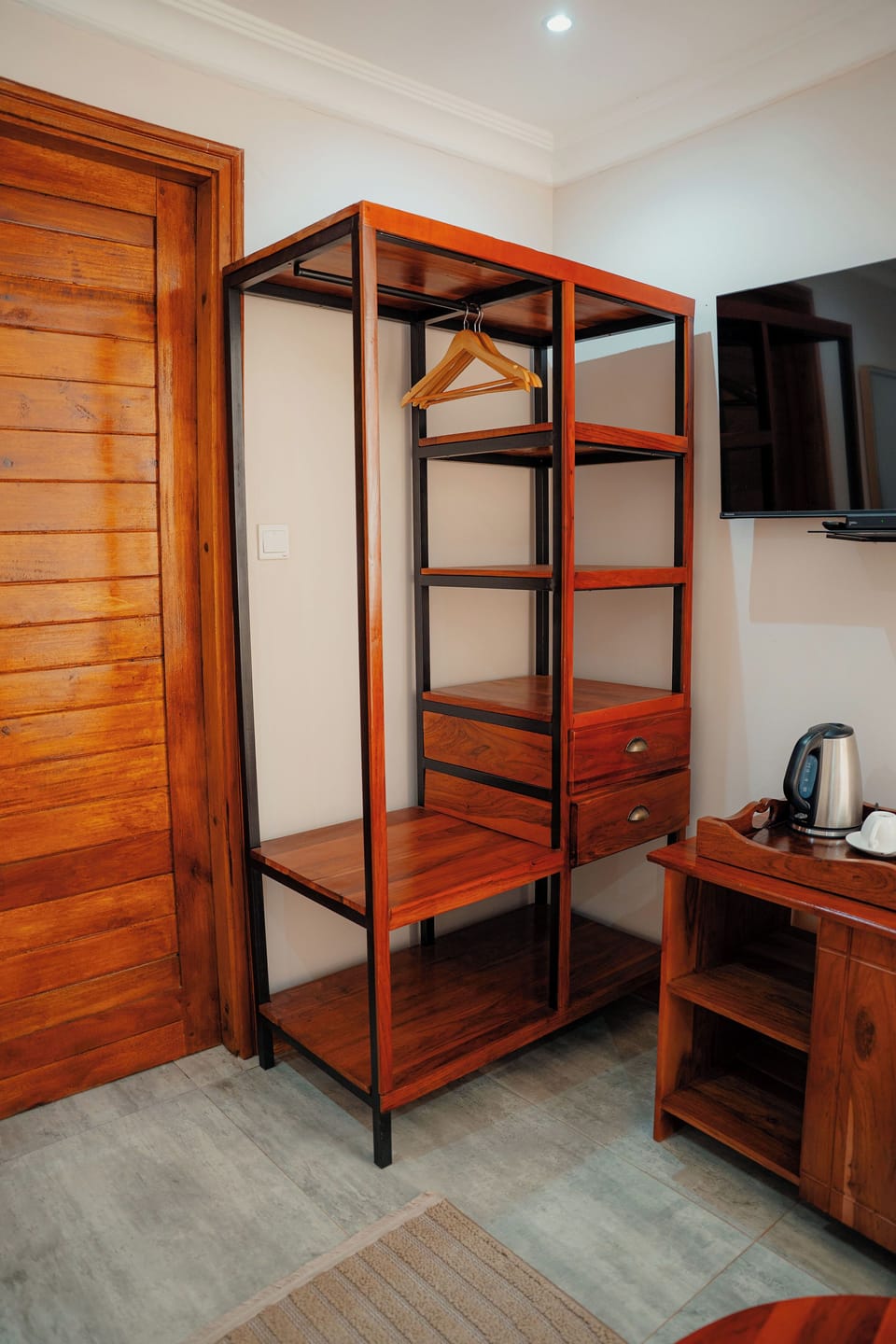 Deluxe Double Room, Non Smoking, Pool View | Minibar, in-room safe, individually furnished, desk