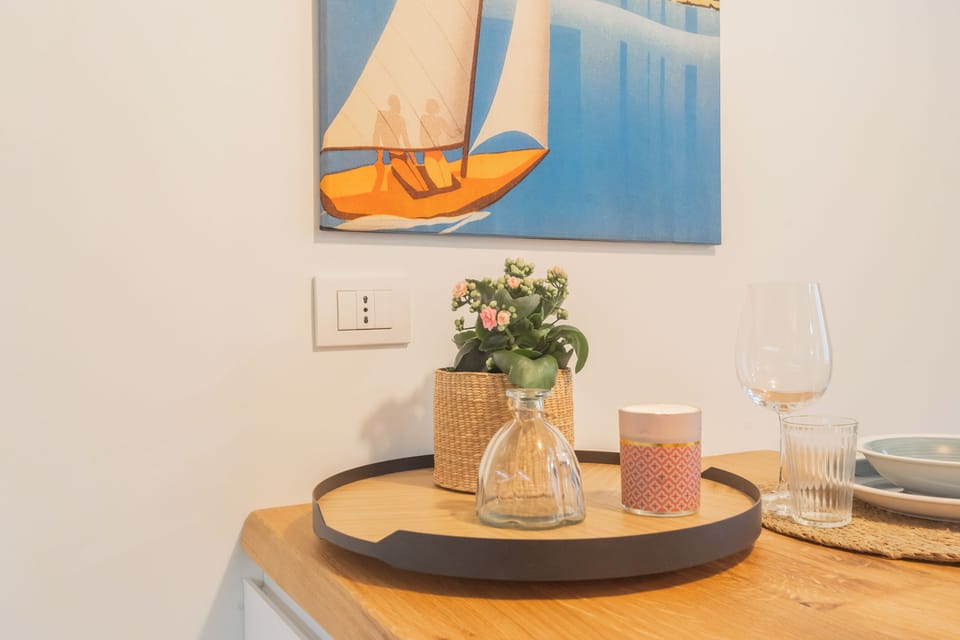 Apartment (1 Bedroom) | Living area | 32-inch TV with cable channels