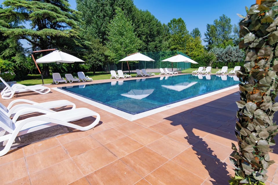 Infinity pool