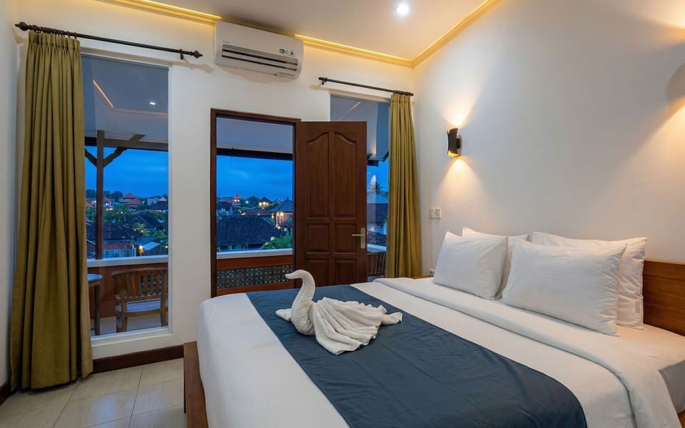 Deluxe Double Room, Balcony | City view