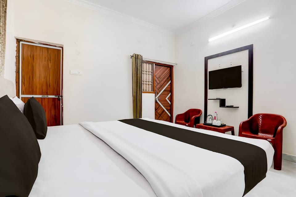 Luxury Double or Twin Room | Iron/ironing board (on request), WiFi (free)