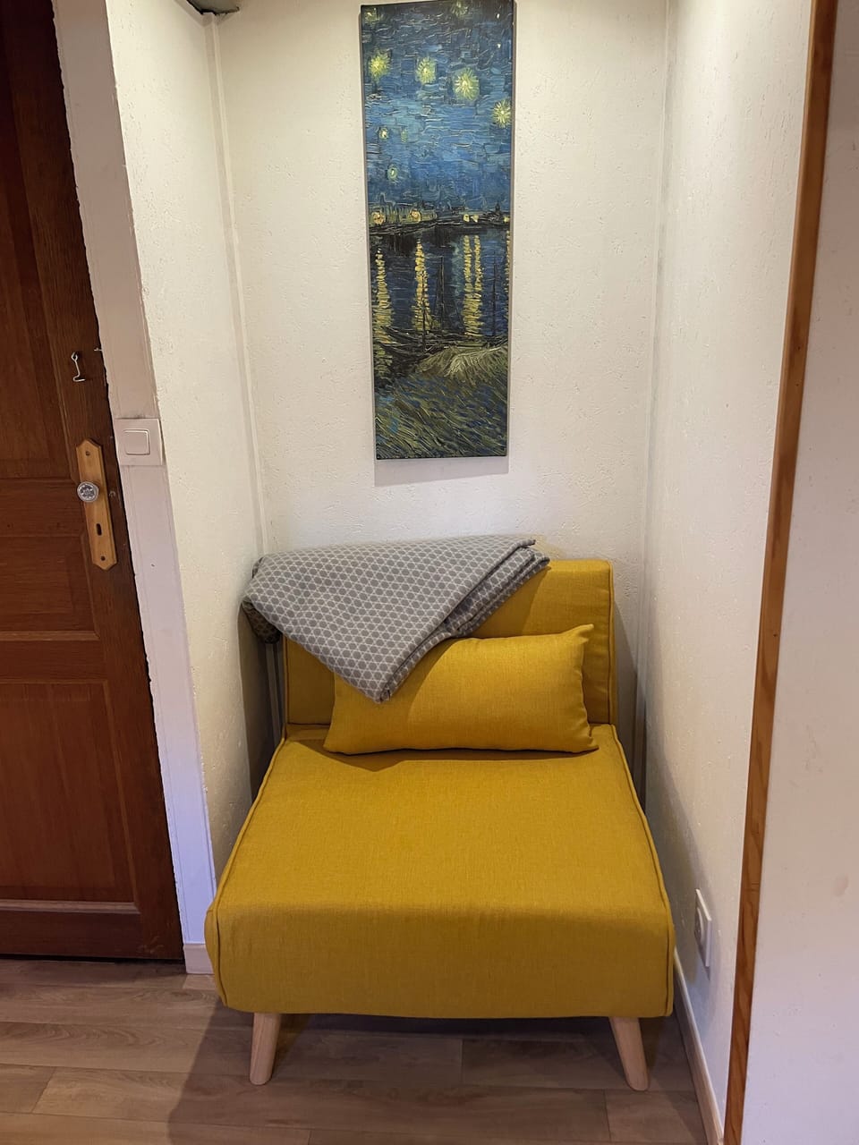 Comfort Room, River View | Free WiFi, bed sheets