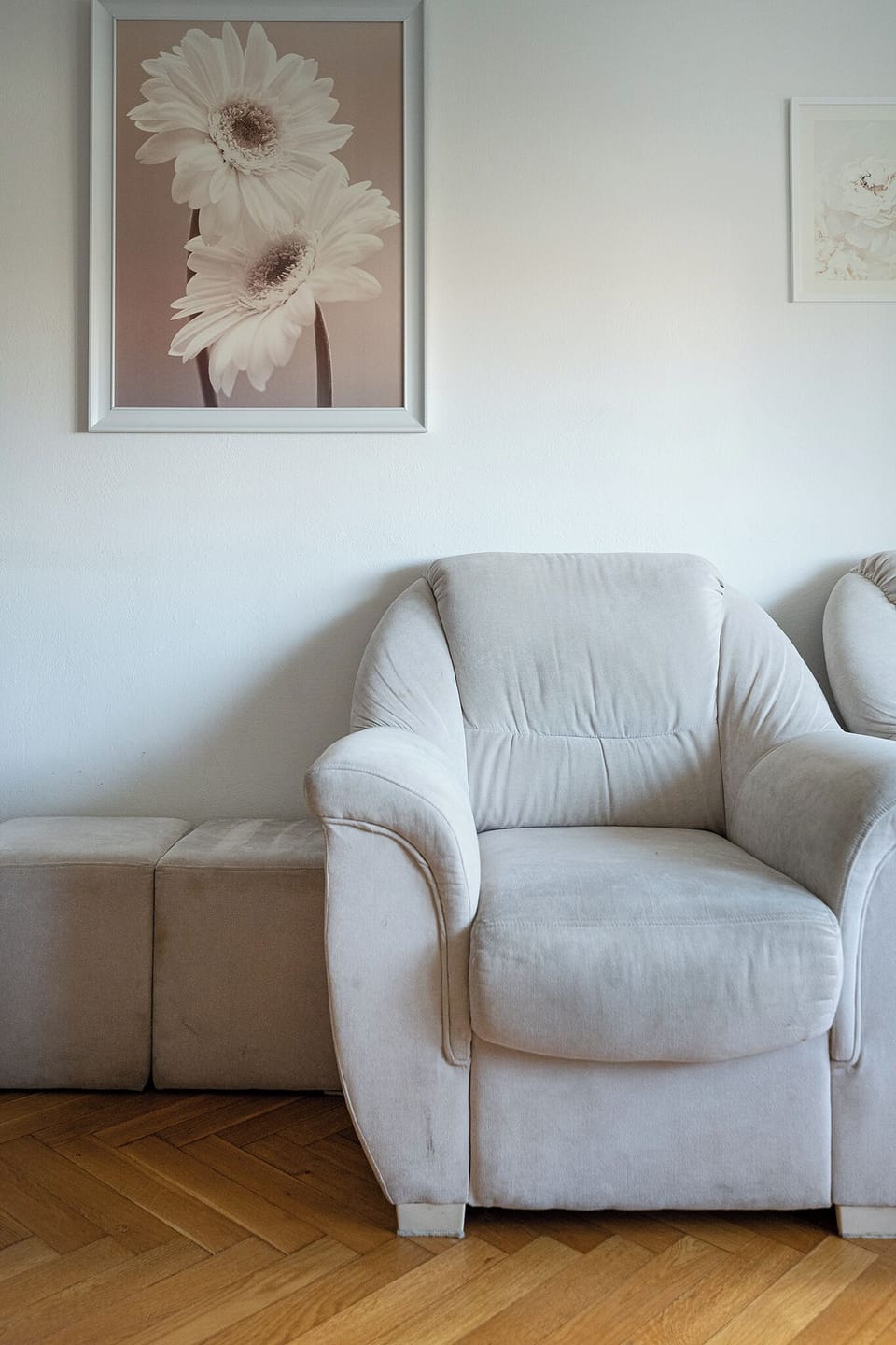Apartment, Balcony | Living room | Flat-screen TV