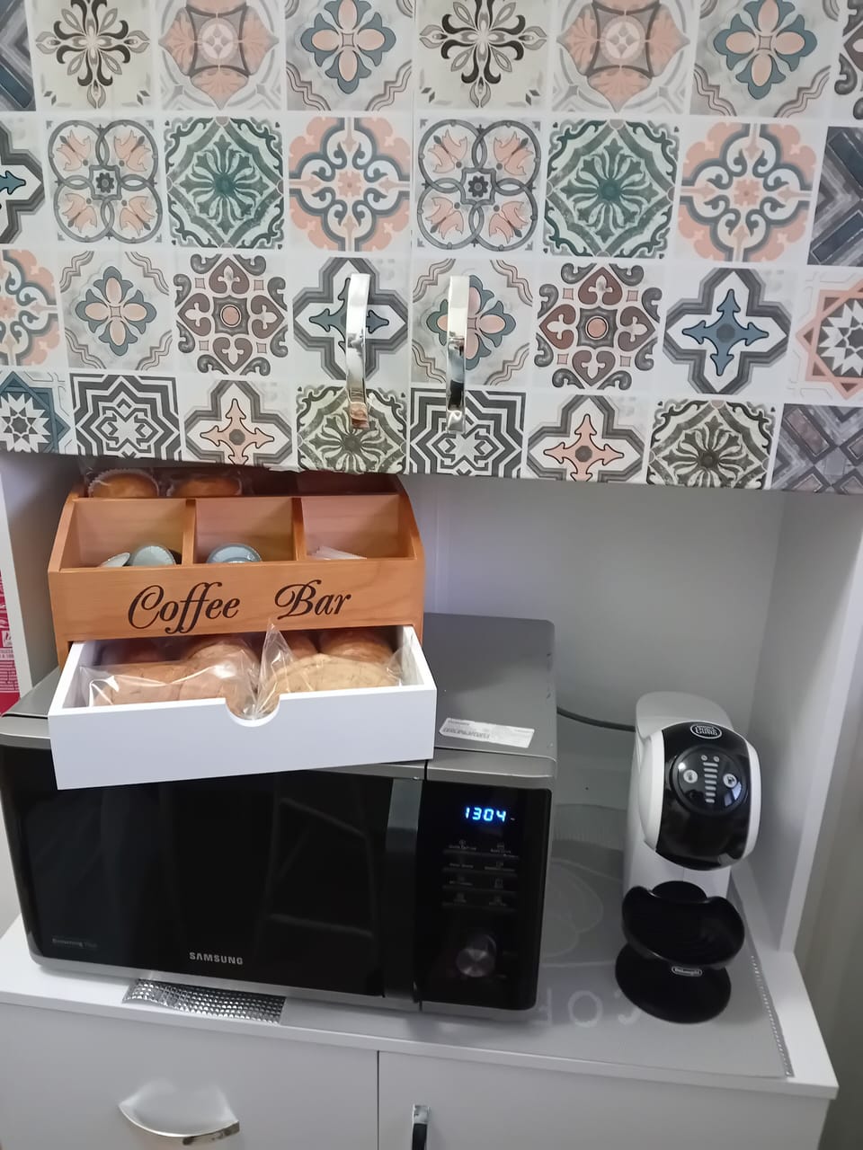 Free daily self-serve breakfast