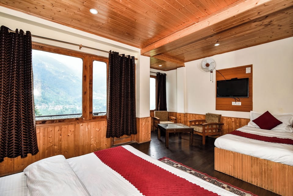 Superior Room, Balcony, Mountain View | Free WiFi