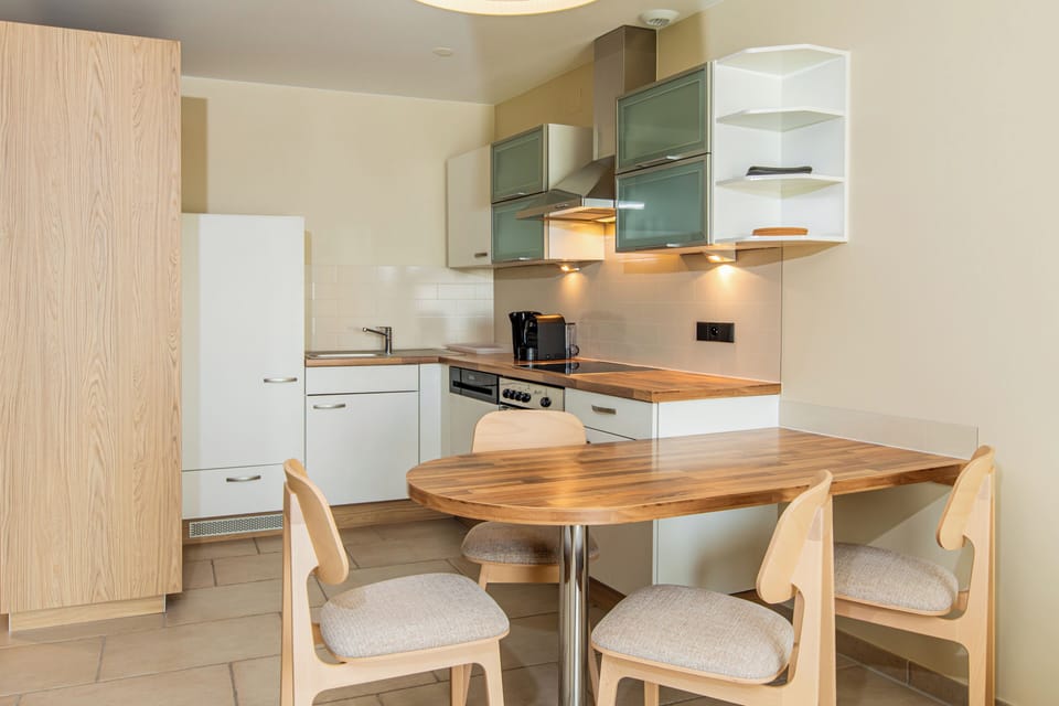 Apartment | Private kitchen | Coffee/tea maker, electric kettle