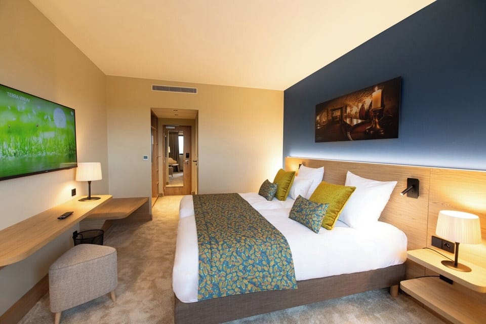 Superior Double or Twin Room | Premium bedding, in-room safe, blackout drapes, soundproofing