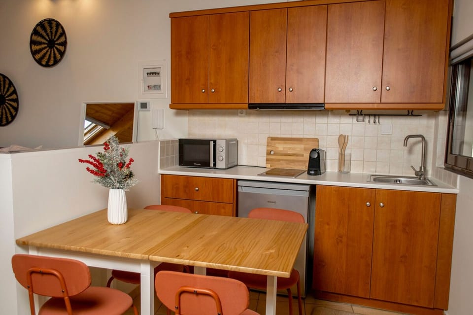House | 1 bedroom, desk, soundproofing
