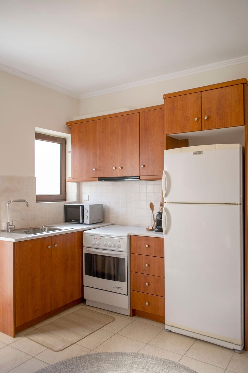 House | 1 bedroom, desk, soundproofing