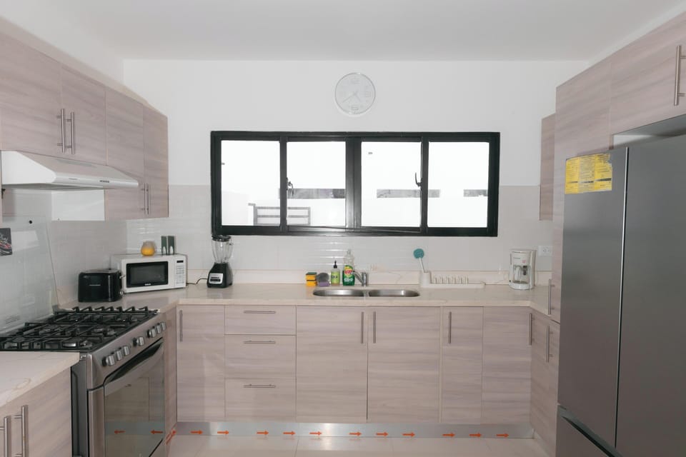 Comfort Villa, Non Smoking | Private kitchen