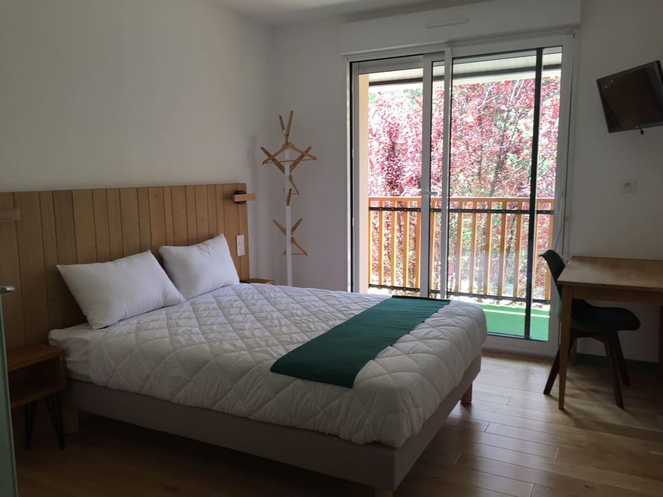 Double Room | Soundproofing, iron/ironing board, free WiFi
