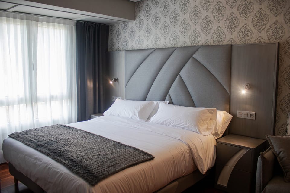 Comfort Quadruple Room | Desk, laptop workspace, WiFi (free)