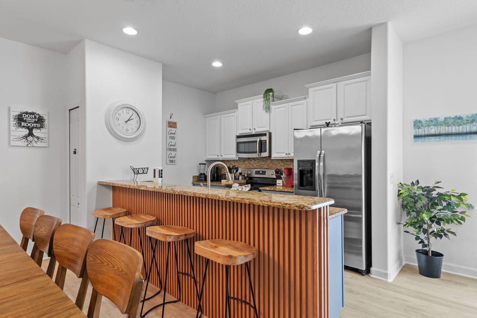Fully-equipped kitchen