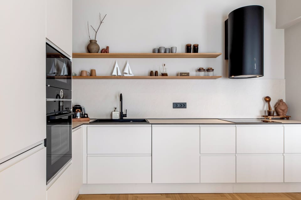 Family Apartment, Balcony, City View | Private kitchen | Full-size fridge, microwave, oven, stovetop