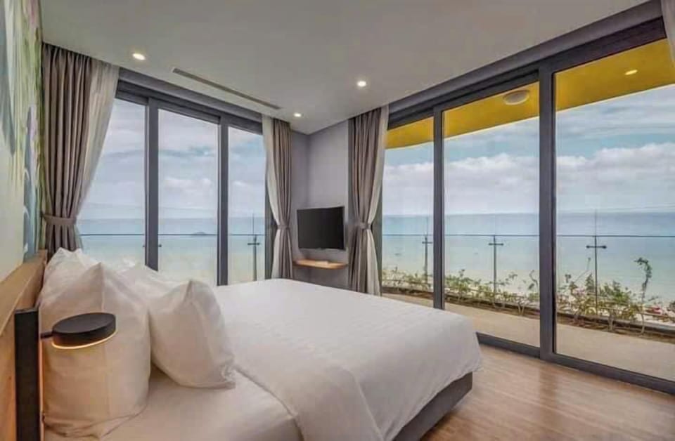 Deluxe Apartment, Housekeeping, Beach View | Premium bedding, Select Comfort beds, individually furnished, desk