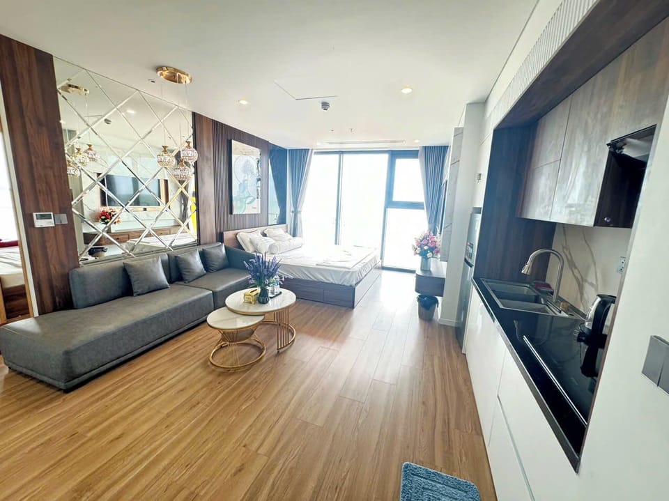 Superior Quadruple Room, Sea View | In-room safe, laptop workspace, free WiFi