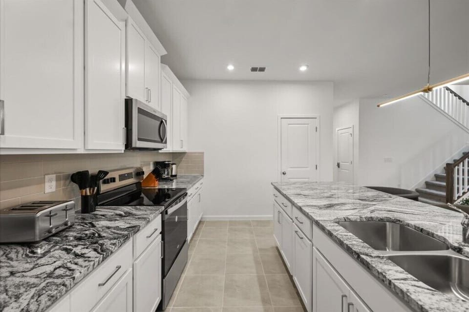 2331CalmShoreWay(8)