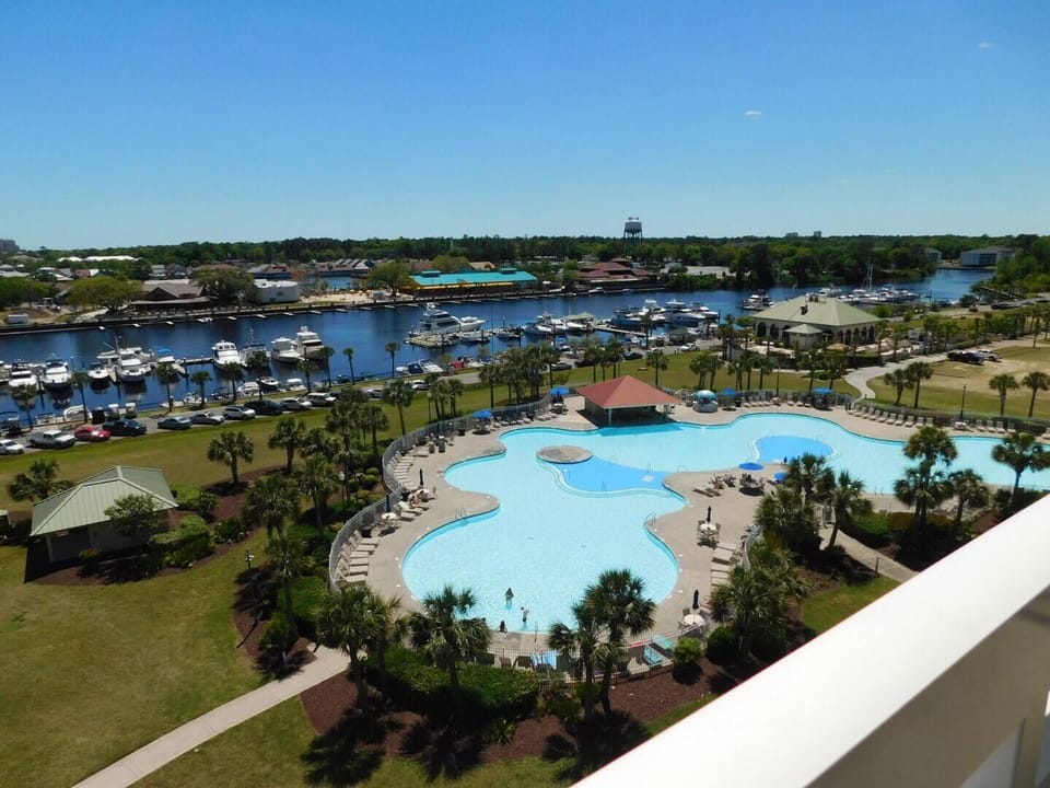North Tower Pool + Hot Tub (access with special keycard access)