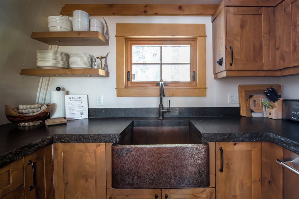 Kitchen Sink
