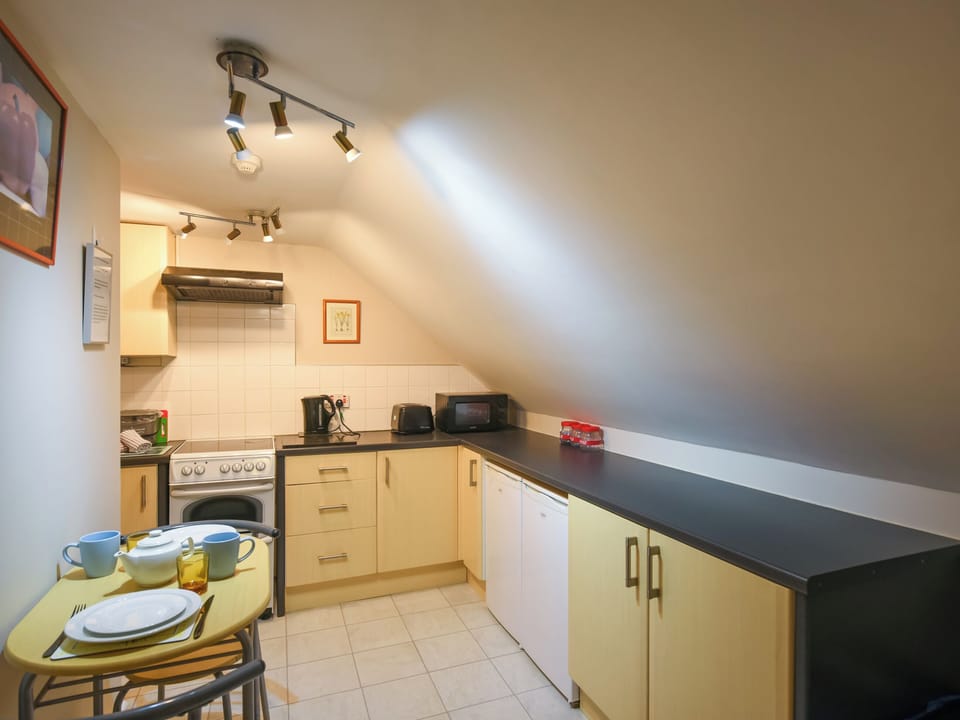Kitchen | The Garden Lodge Flat - Llanteglos Estate, LLanteg, near Narbeth