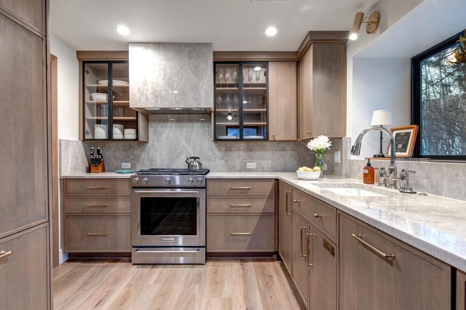Townhome, 4 Bedrooms (Hot Tub, Ground Floor, (HCT-26C)) | Private kitchen | Fridge, microwave, oven, coffee/tea maker
