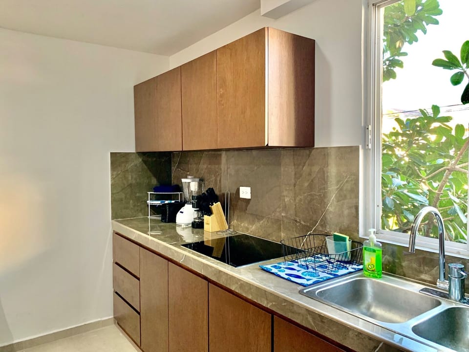 Fridge, microwave, coffee/tea maker, electric kettle