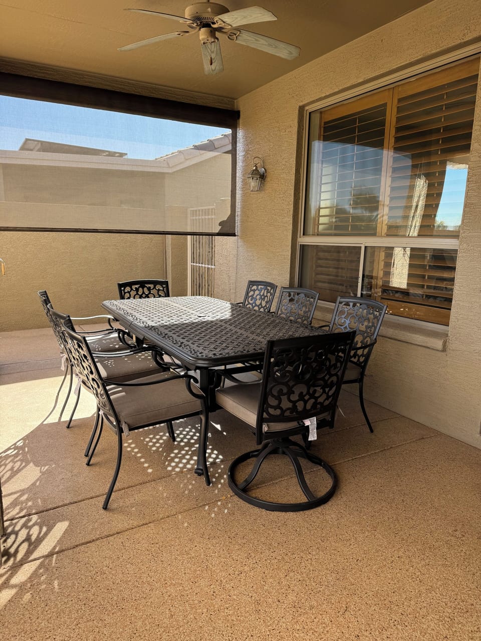 Outdoor dining