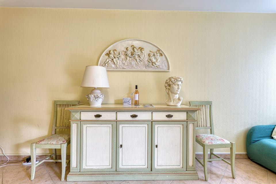 Living and dining room